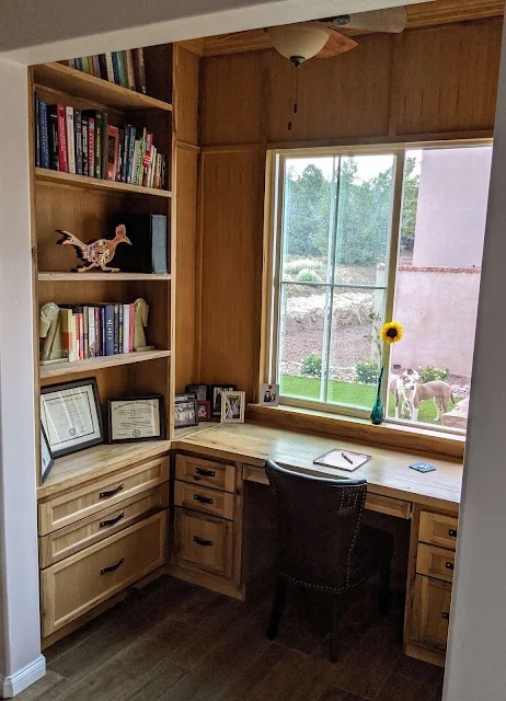 How to fit a small office into a small home