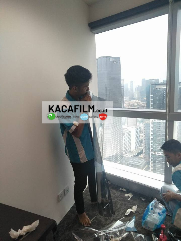 spesialis pasang kaca film gedung di Johar Baru Jakarta Pusat bergaransi