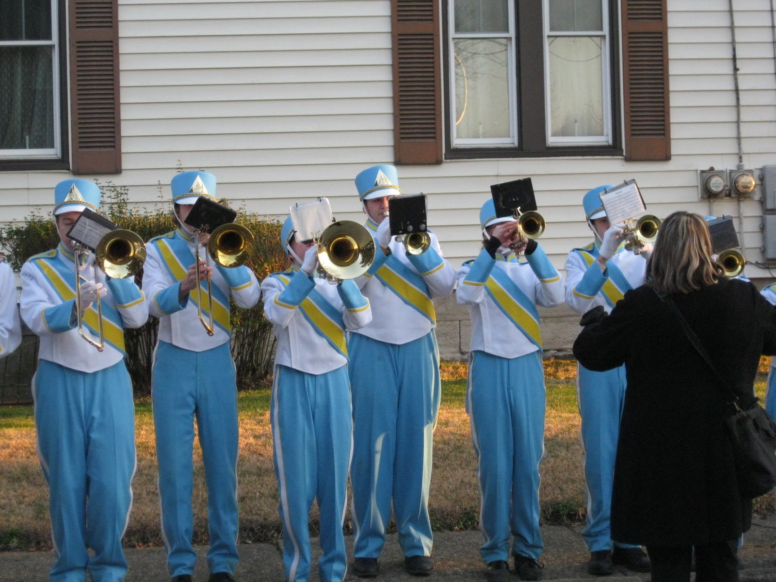 Oak Glen High School Marching & Concert Band♫ New Cumberland Christmas Parade2011 & a great