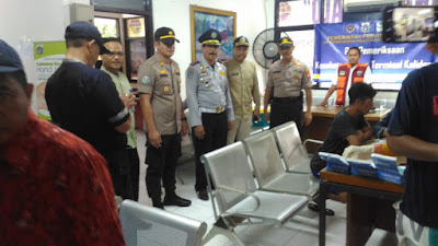 Kapolsek Kalideres Bersama Kepala Terminal Bus Mengecek Kesiapan Pos Pelayanan Fakta Expose