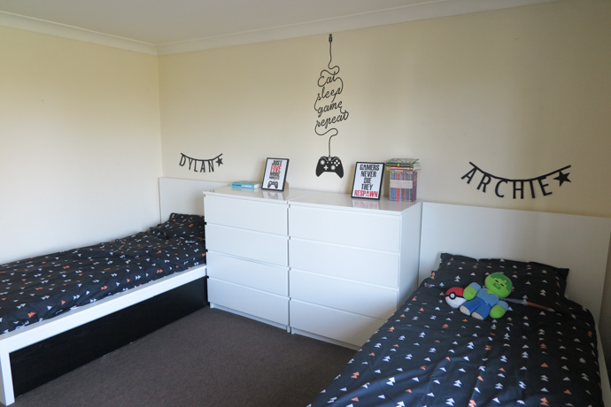 gaming themed kids bedroom, gaming room for children