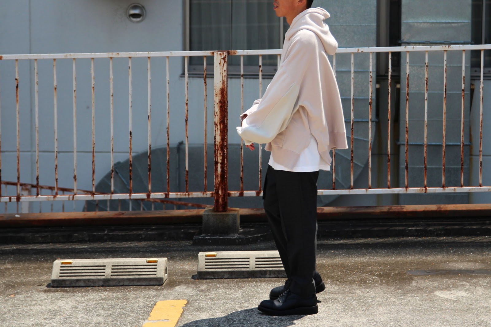 stein / シュタイン「OVERSIZED REBUILD SWEAT HOODED PINK BEIGE」 - input staff blog