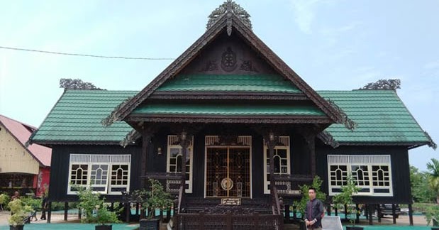 Get Rumah Adat Provinsi Kalimantan Utara Pics