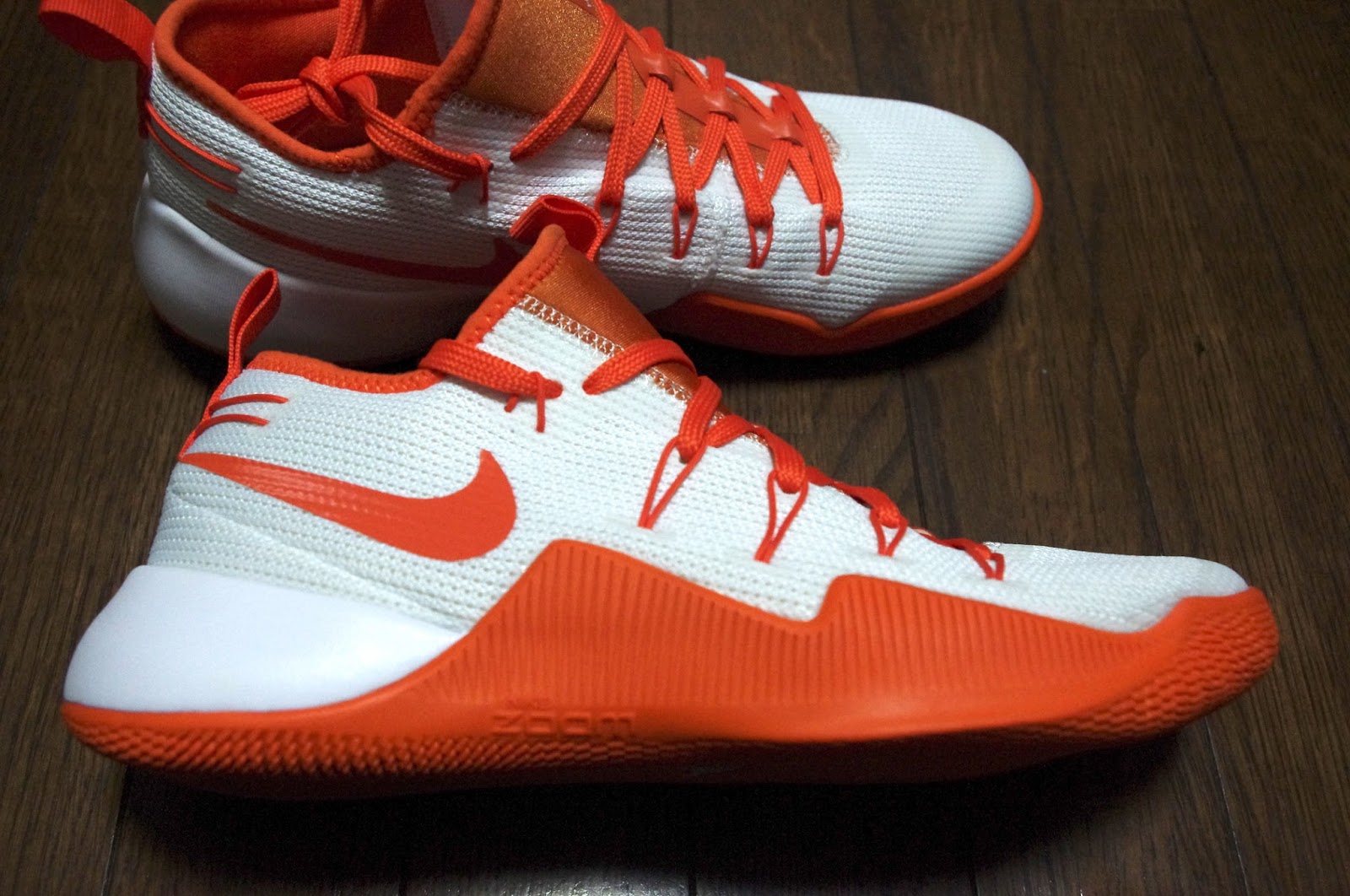 nike hypershift white