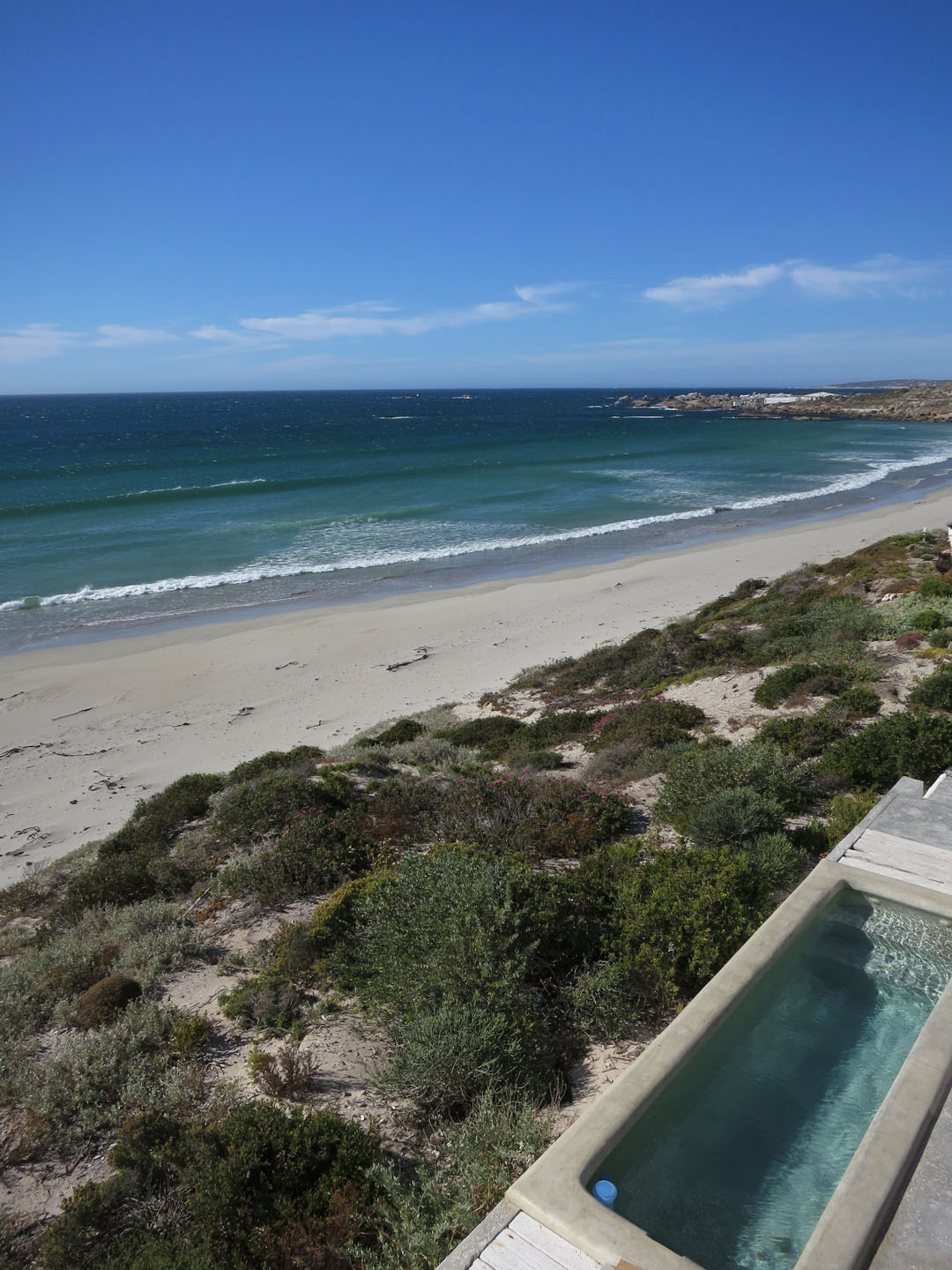 66 Square Feet (Plus) Ten minutes in Paternoster
