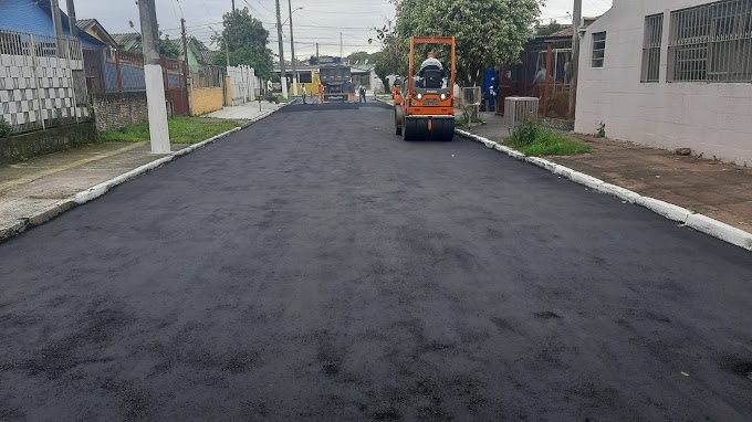 Prefeitura de Gravataí asfalta rua do bairro Cohab C