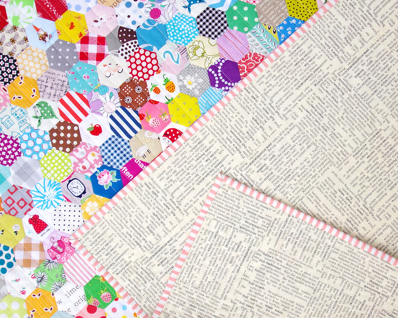 Red Pepper Quilts: Tutorial: Sewing a Hexagon Quilt by Machine