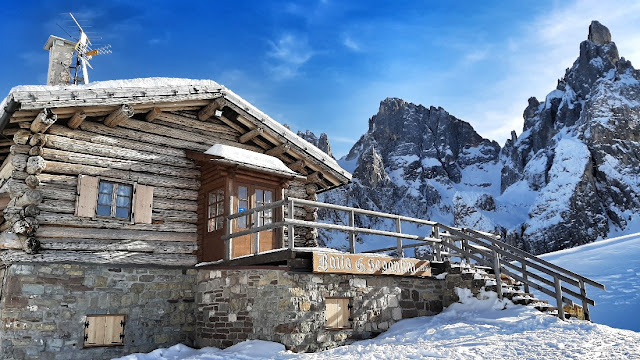 ciaspole val venegia baita segantini