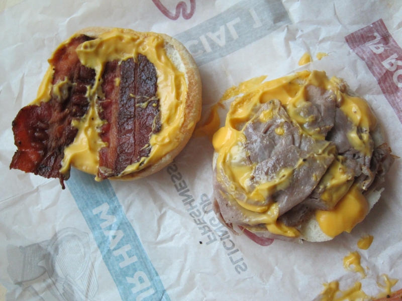 Review Arby's Jr. Bacon Cheddar Melt