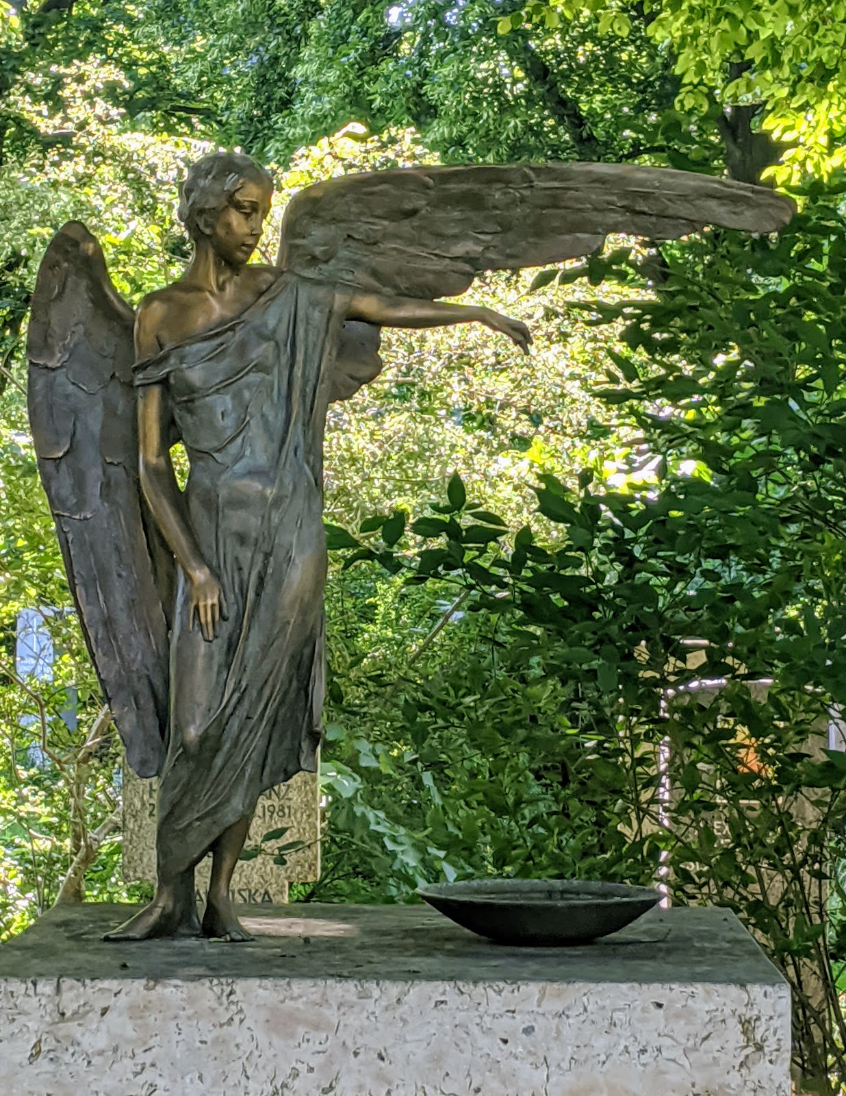 Munich & Co. Westfriedhof Munich — 16 Pics from modern to classic