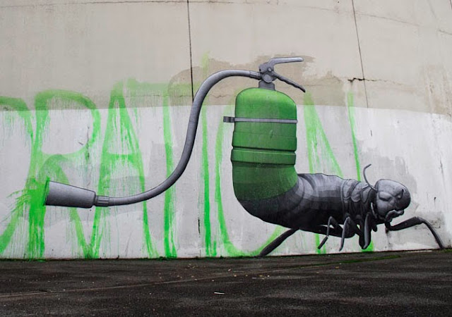 "Decoration" Newest Street piece By French artist Ludo On The Streets Of Paris, France. 2