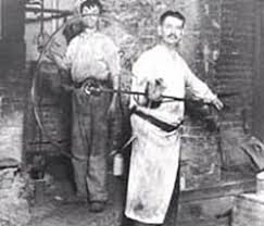 The “Lunar” Method of Manufacturing Sheet Glass The “Lunar” Method of Manufacturing Sheet Glass