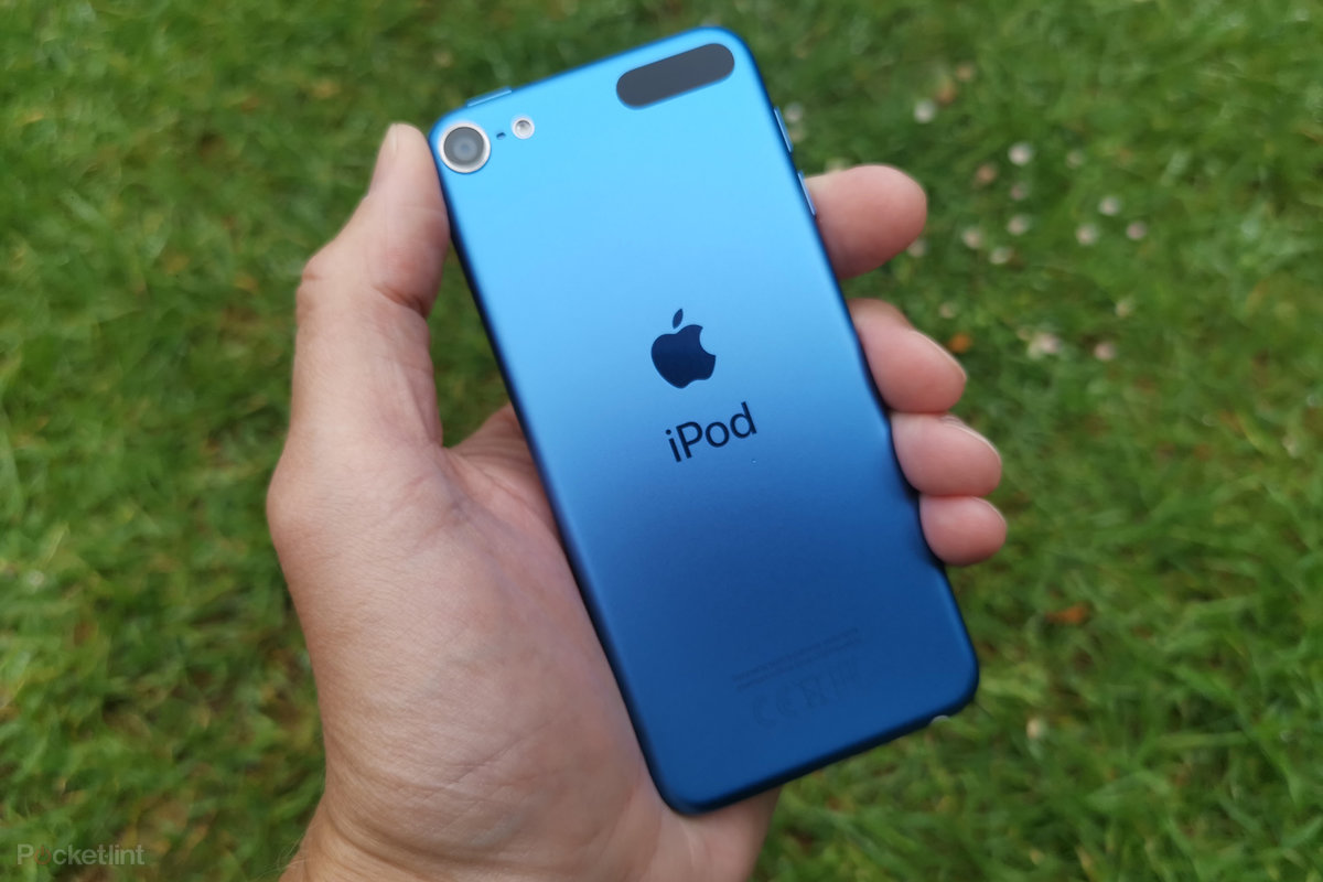 why-does-apple-still-make-ipods-if-the-iphone-can-do-literally