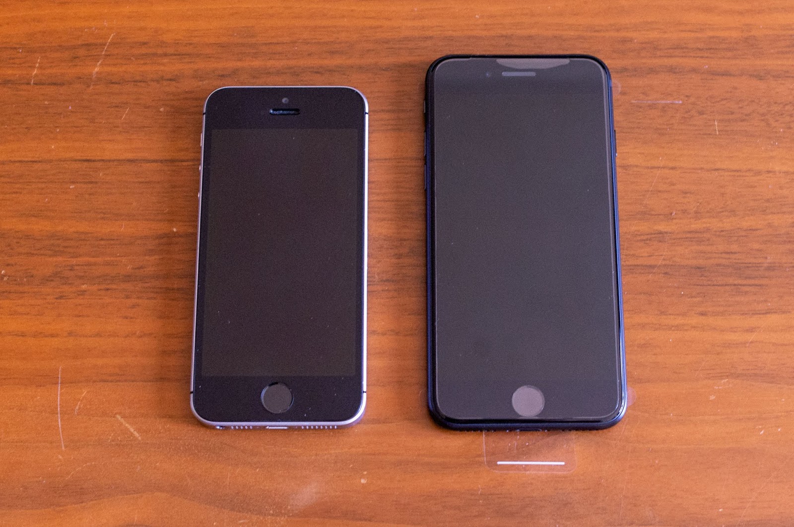多くのユーザが求めた安価な iPhone「第 2 世代 iPhone SE」