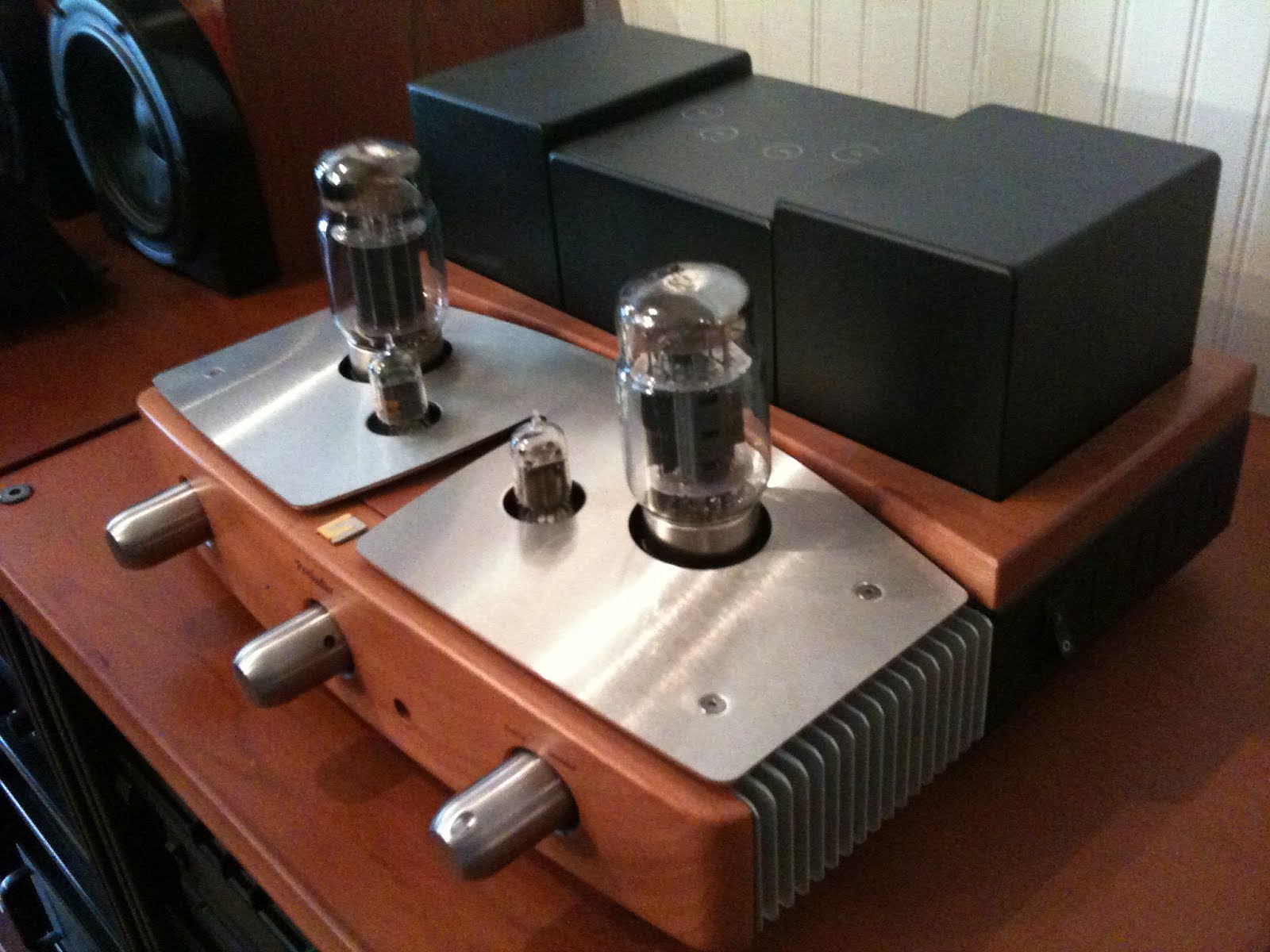 The Vinyl Anachronist: CCI Visit to Fidelis AV