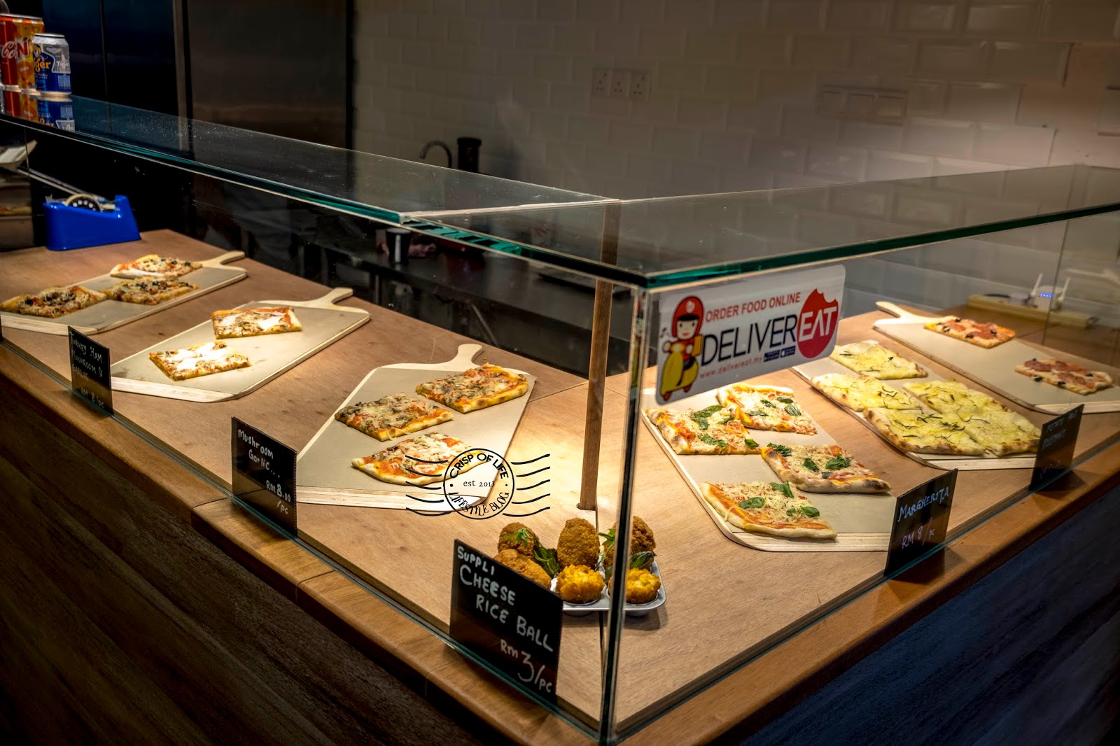 Fantastic & Authentic Italian Pizza at OTTO Pizza Romana Lebuh Carnavon, Penang Crisp of