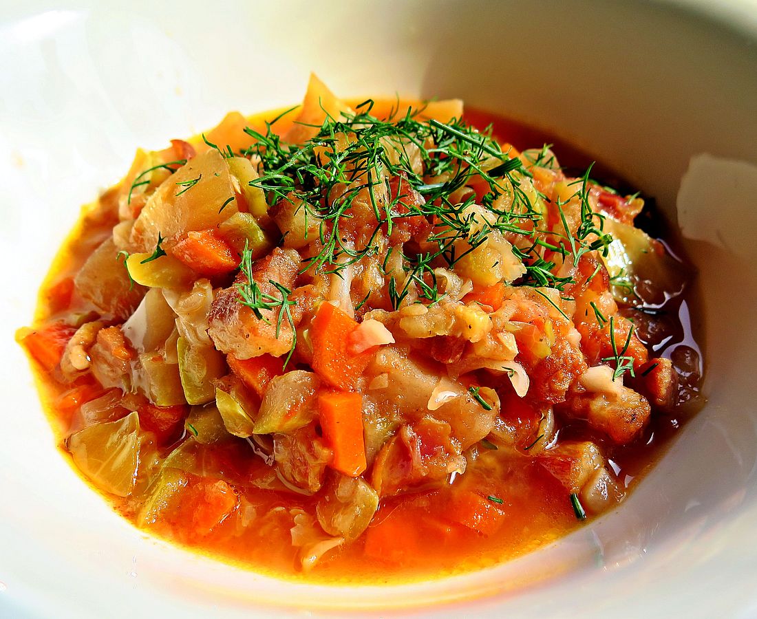 Рецепт рагу без мяса с картошкой. Анталийское овощное рагу. Овощное рагу ка тим (вьет. CÀ tím kho tộ). Овощное рагу Баланда. Schnüüsch (овощное рагу с молоком).