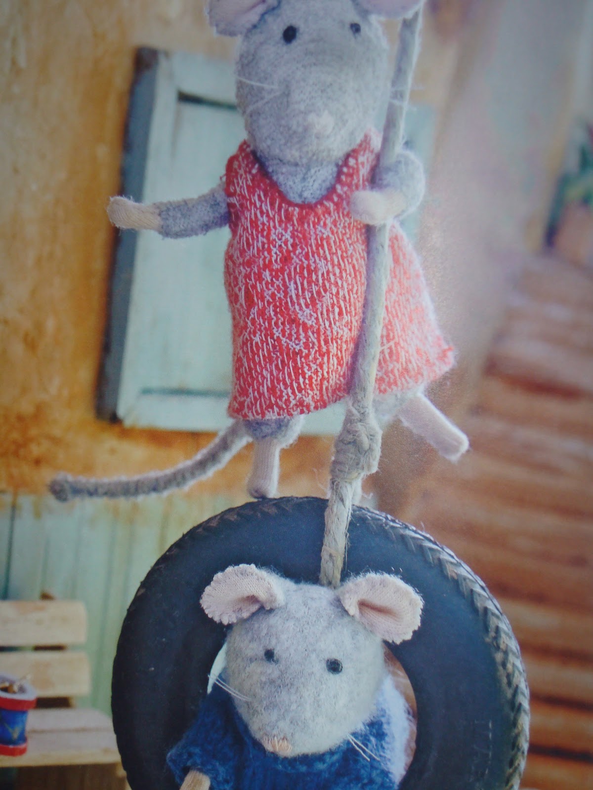 Ces doux moments Des petites souris dans la maison (Cinq livres Sam et Julia dans la maison des