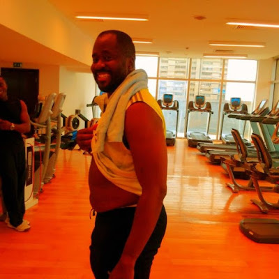 desmond elliott pot belly
