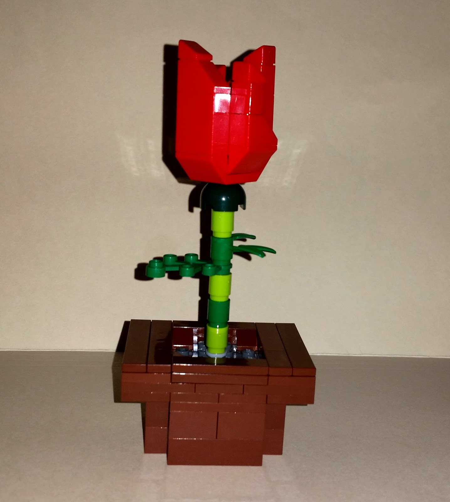 Homemade Lego Advent Calendar 2015 Day 9 Tulip homemade-lego-advent-calendar-2015-day-9-tulip