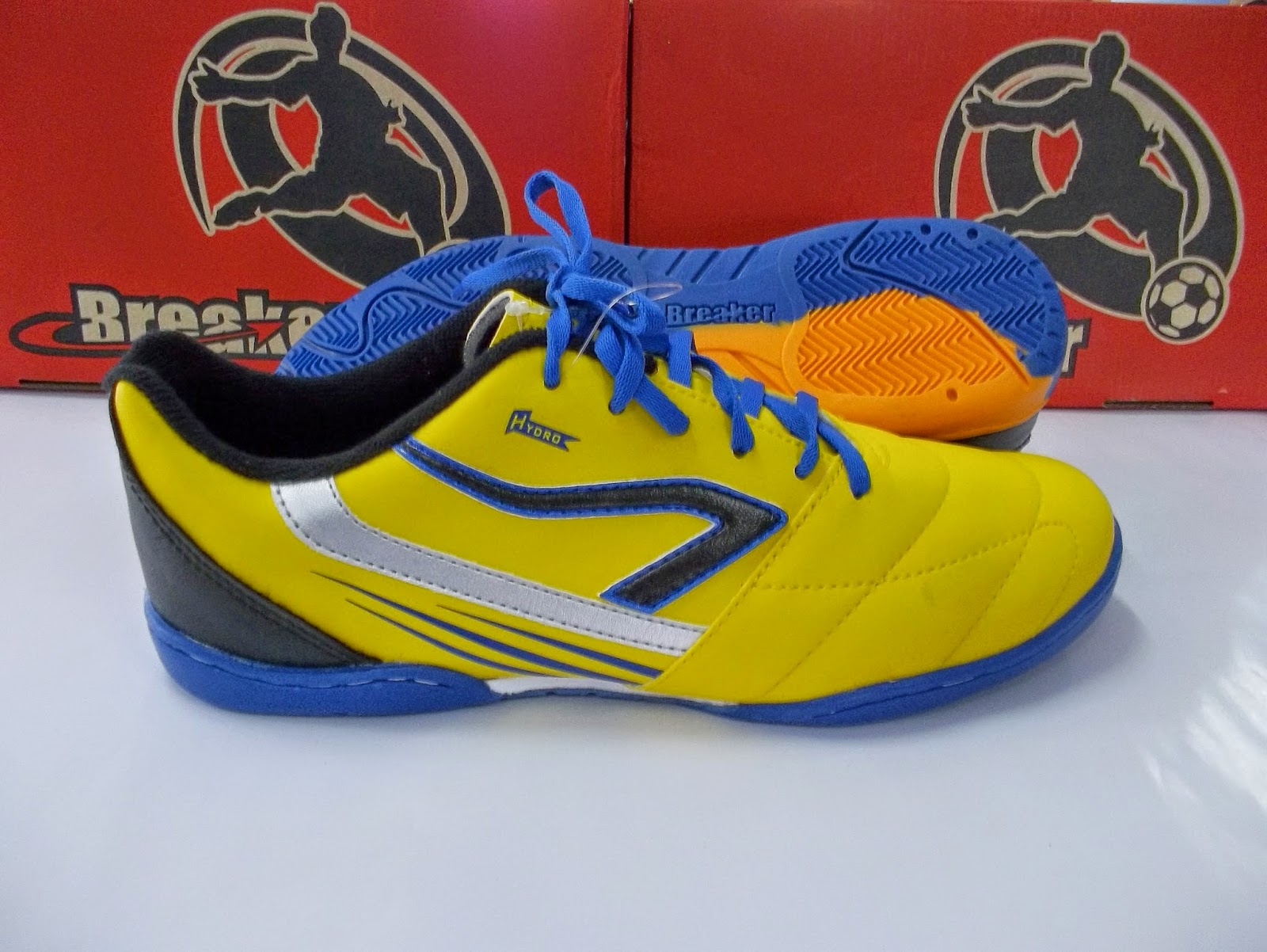 BROADBANDZONE85: KASUT FUTSAL BREAKER