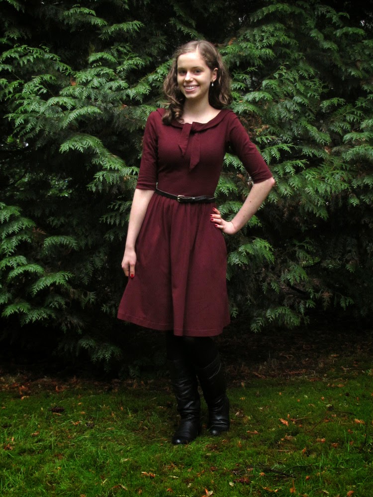 Adventures of a Young Seamstress: Completed: Maroon Colette Moneta Dress