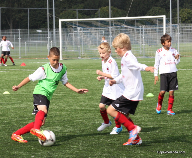 Sepakbolanda Celah Sekolah Sepak Bola Ke Belanda