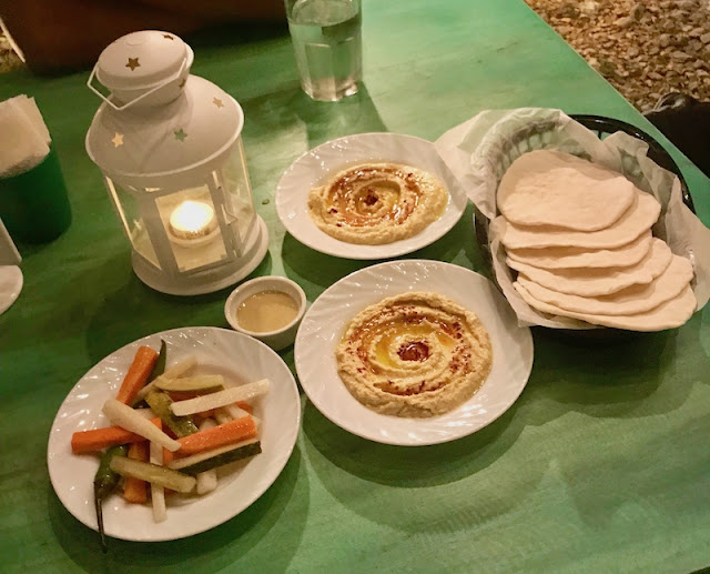 Hummus-with-Pita-Bread-and-Pickled-Vegetables-at-Bersian-Palawan