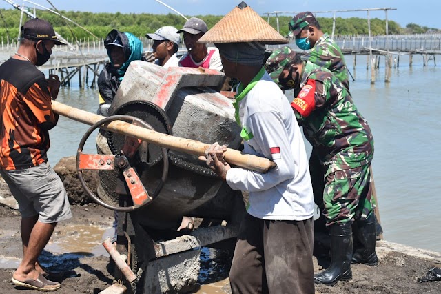 Wujud Kemanunggalan TNI-Rakyat Dalam Progam Serbuan Teritorial Korem 073/Makutarama di Bedono, Sayung   