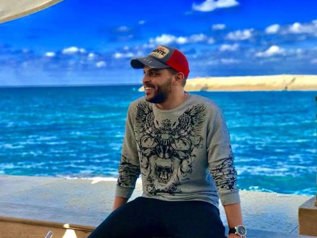 المطرب محمد رشاد وأهم أعماله المطرب محمد رشاد وأهم أعماله