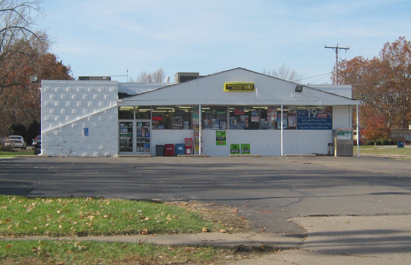 Brady's Bunch of Lorain County Nostalgia Fast Foods Mart Opens Nov
