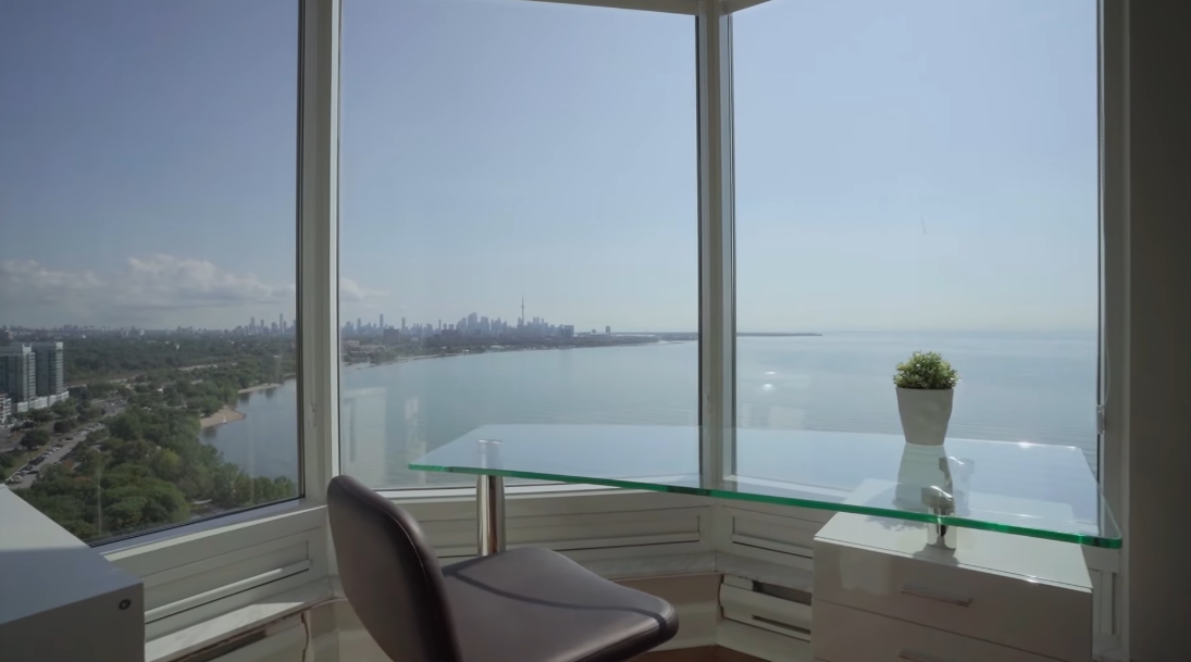 23 Photos vs. 1 Palace Pier Ct #2803, Toronto Interior Design Luxury Condo Tour