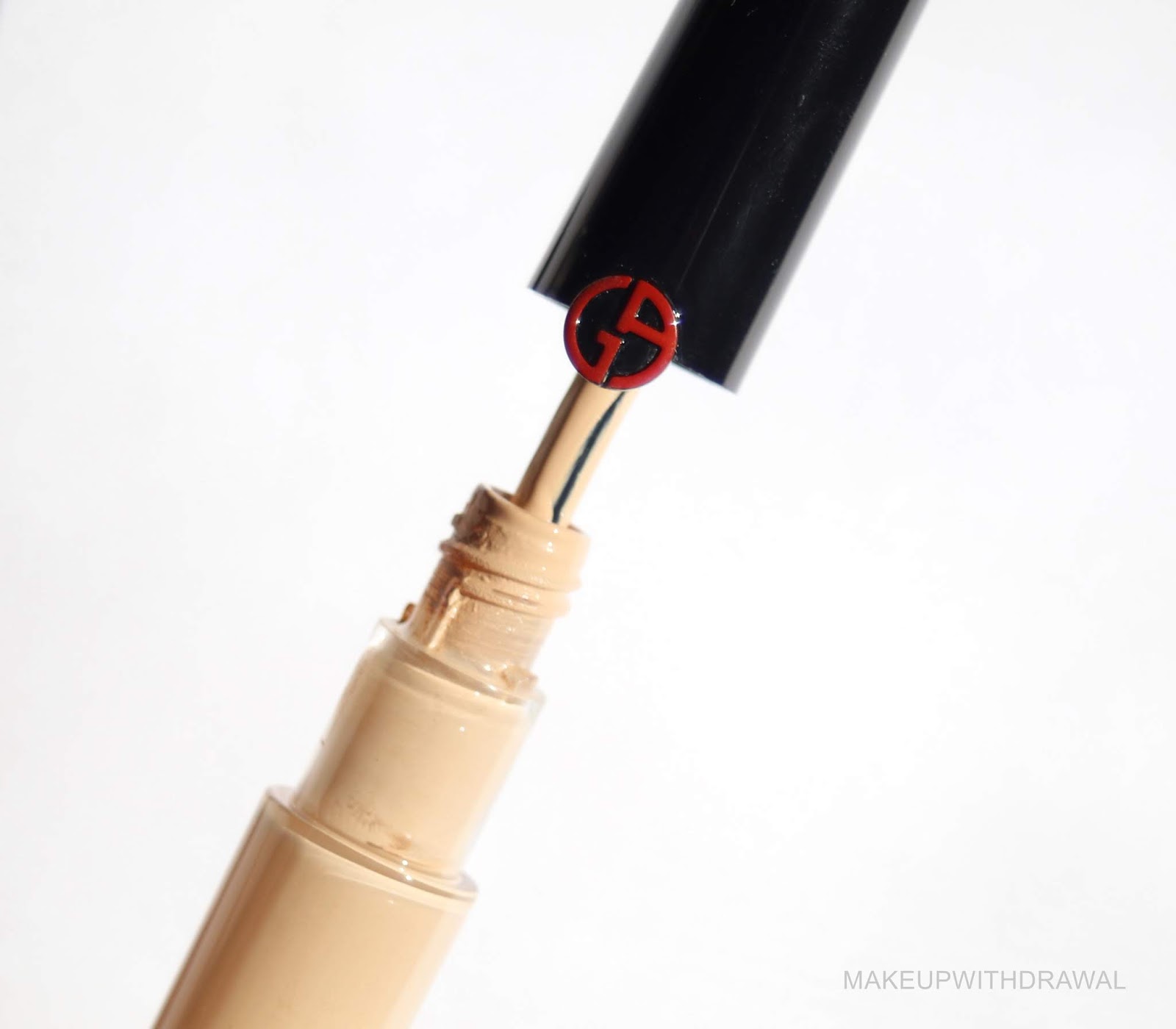 Armani power fabric high coverage stretchable concealer hotsell