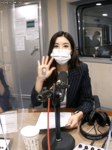 솔직한데 안 솔직한 권은비 연애초보 권사님    권텐