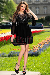 Rochie de seara baby doll neagra cu frajuri din paiete Rochie de seara baby doll neagra cu frajuri din paiete