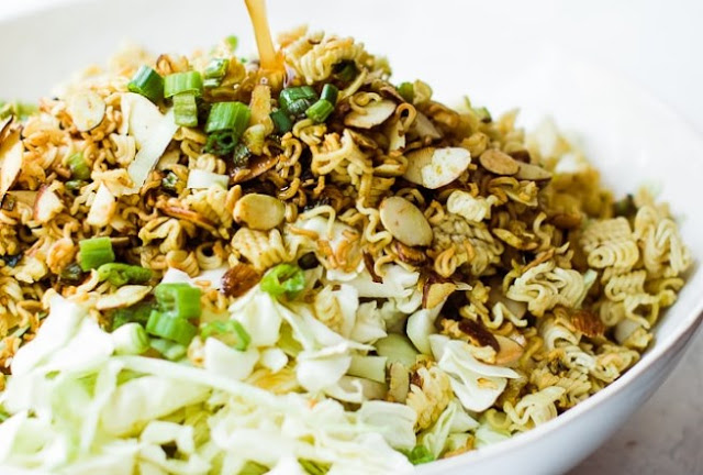 The BEST Ramen Noodle Salad #healthy #salad