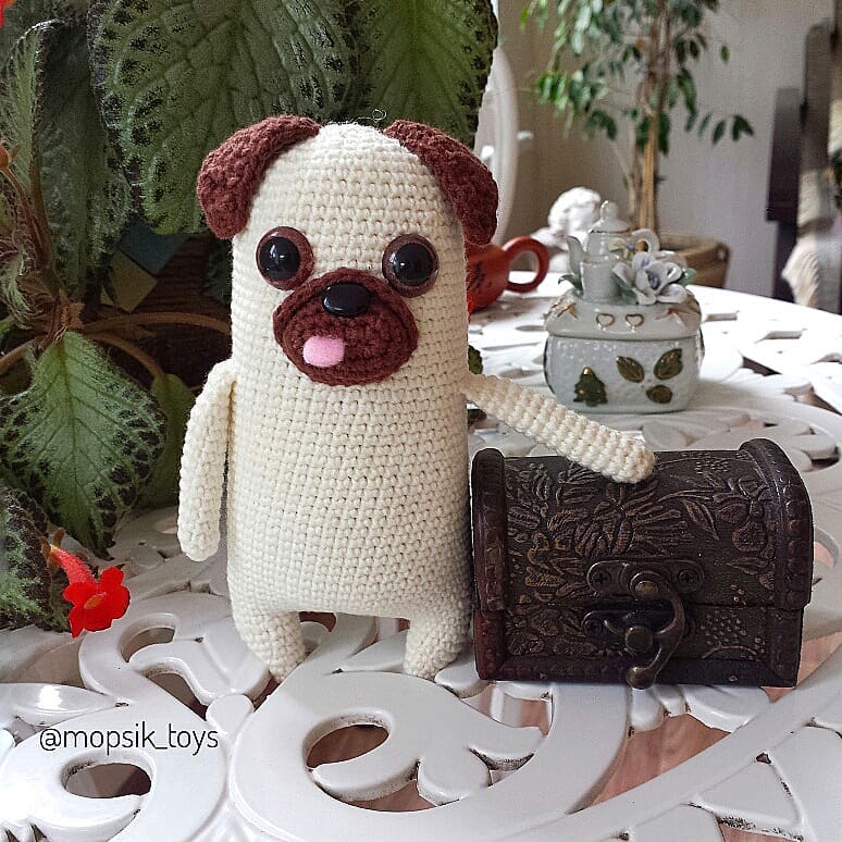 Crochet pug dog amigurumi