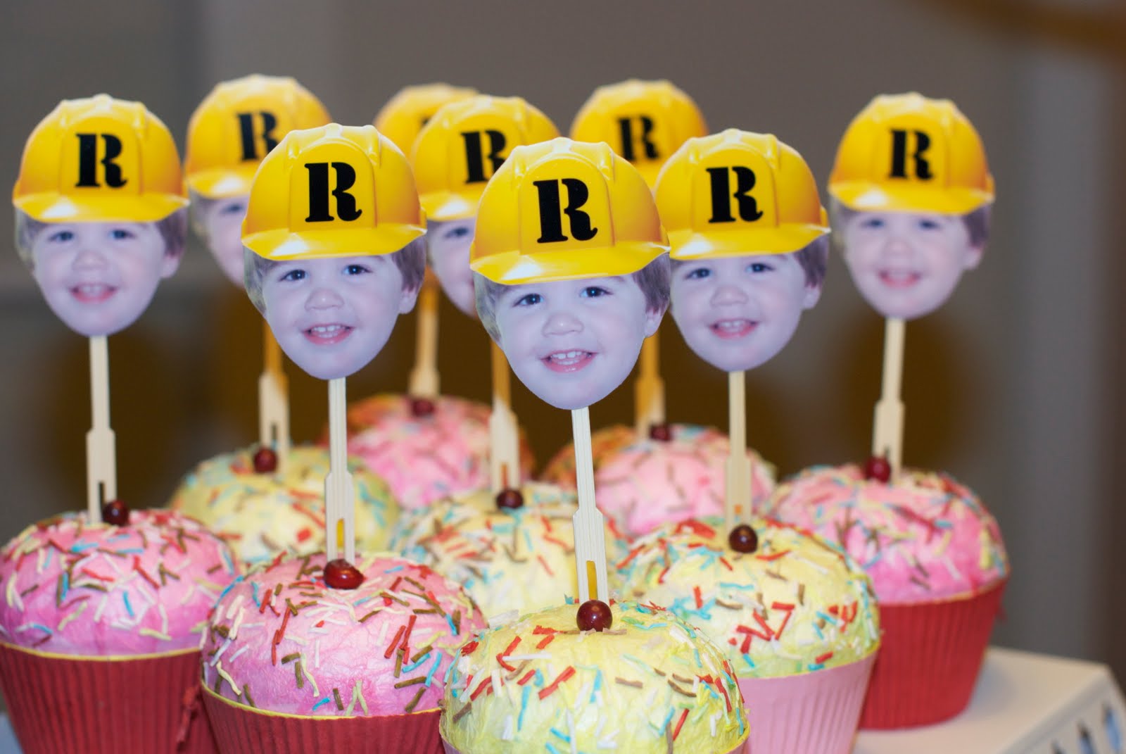 Cake Face Toppers Construction hat cupcake toppers!
