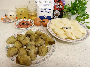 ingredientes alcachofas y patatas a la importancia