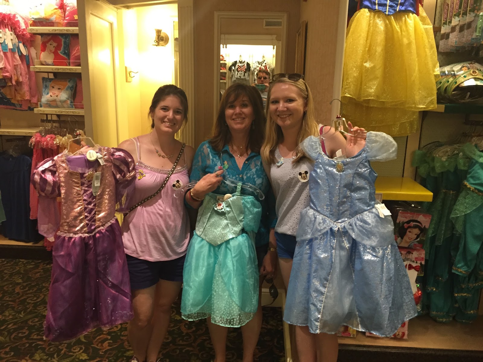 Cinderella Disney Bounding