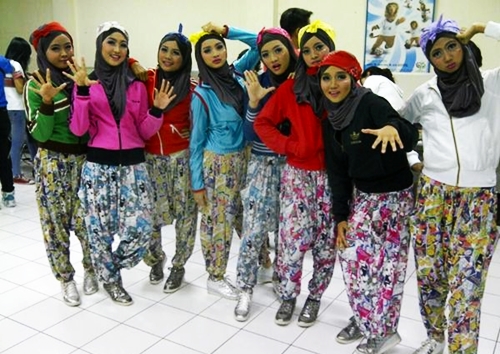 SUNNI+BGBI+SCTV.jpg (500×354)