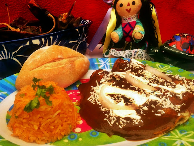  Enchiladas de Mole Poblano. 