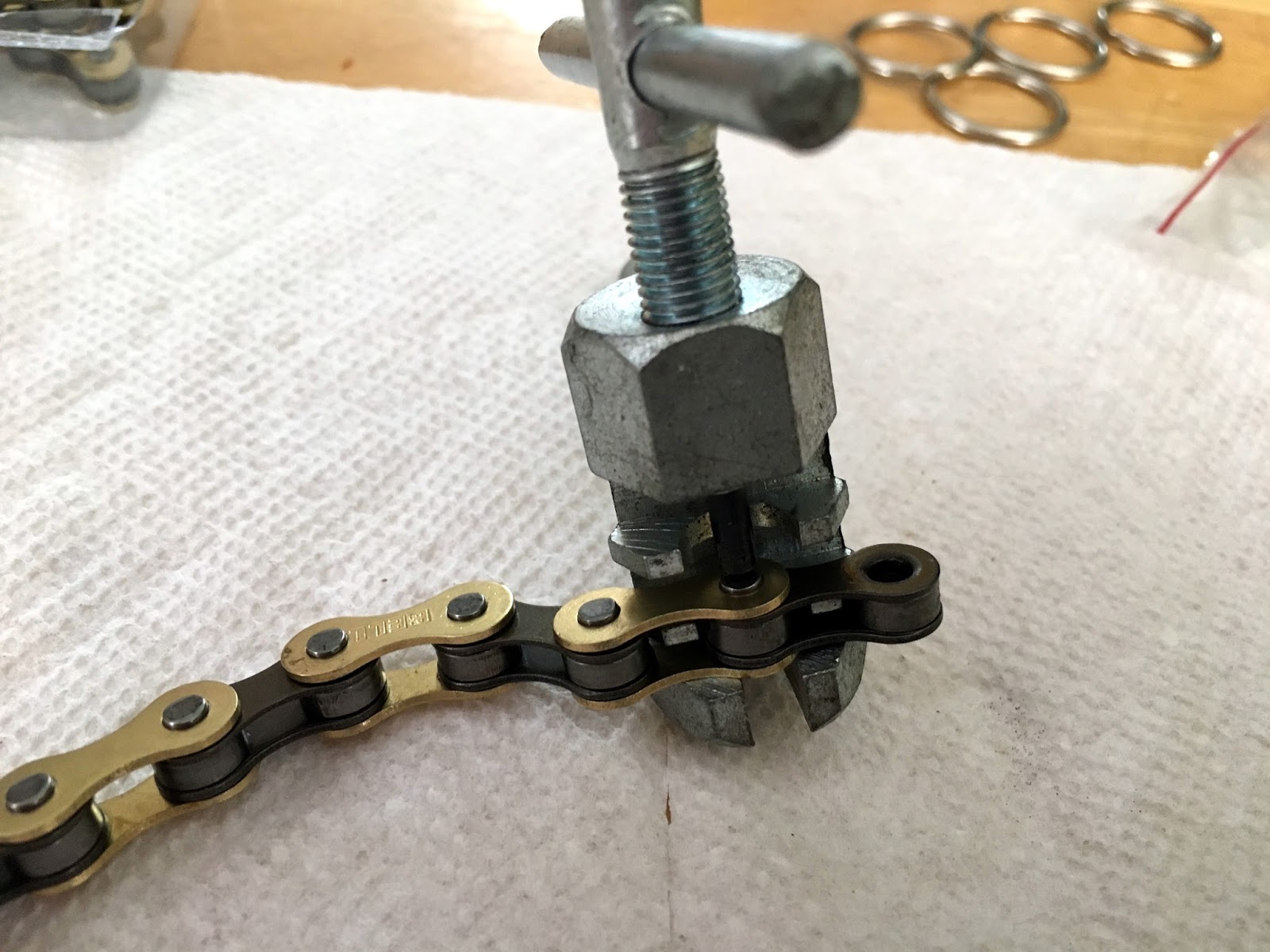 Wes Hacks Fidget toys how to make a bike chain fidget toy