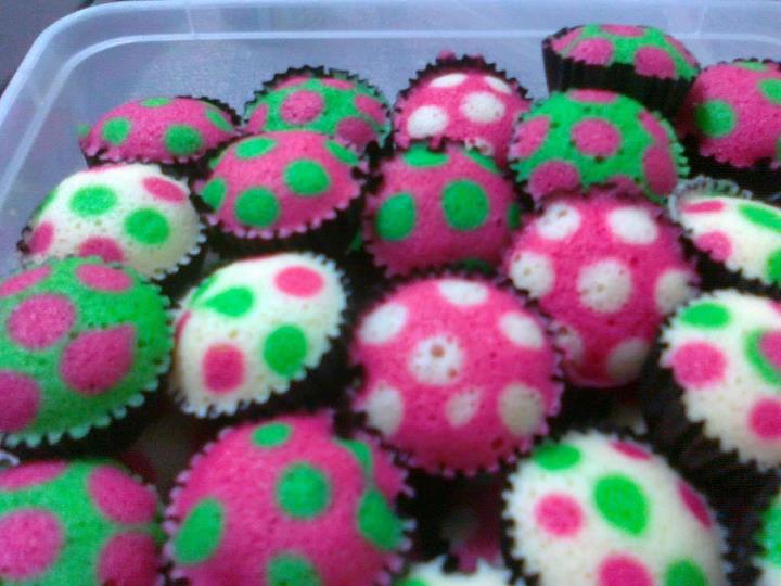Apam Polkadot J&S Bakery: Resepi Apam Apam Polkadot J&S Bakery: Resepi Apam