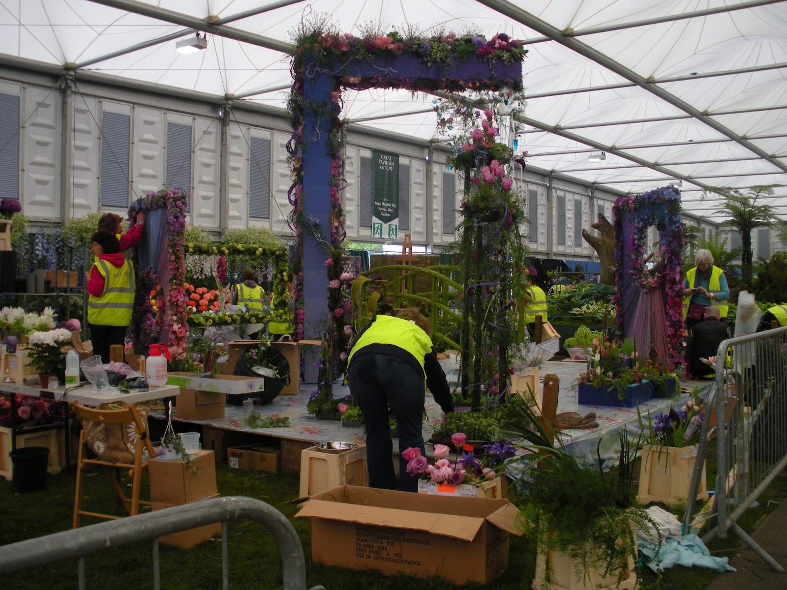 Victoria's backyard Chelsea Flower Show 2012 finishing touches