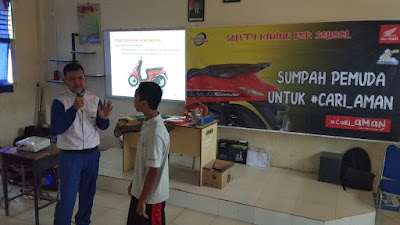 Edukasi Safety Riding di SMA-SMA di Kota Batam Edukasi Safety Riding di SMA-SMA di Kota Batam