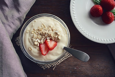 Yogurt with fruit and granola