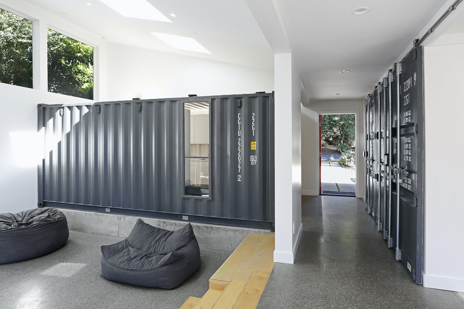 Shipping Container Homes & Buildings Shipping Containers Inside Split