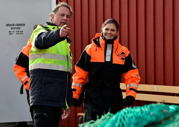 Crown Princess Victoria visited Norden Aquaculture Union and Swedish Sea and Water Management Agency in Sotenäs. Princess wore H&M Blazer