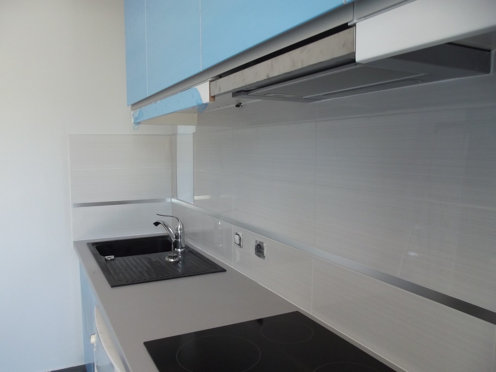 Credence alu brossé Wikilia.fr